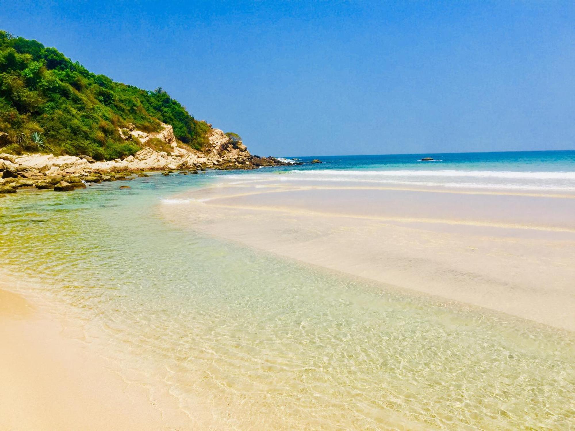 Janas Blue Water Corner Hotel Trincomalee Ngoại thất bức ảnh